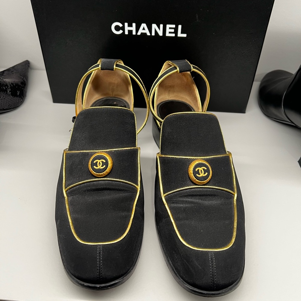 Chanel sz40 loafer style shoes
